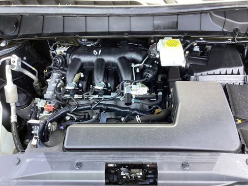 Used 2024 Nissan Pathfinder SV image 30