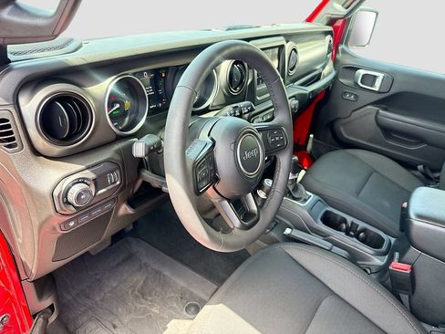 Used 2023 Jeep Wrangler Unlimited w/ Cold Weather Group AWD/4WD image 10