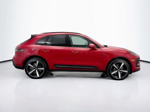 Used 2026 Porsche Macan AWD/4WD image 8