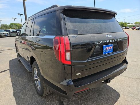 New 2027 Ford Expedition Active RWD image 9