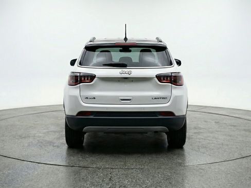 Used 2025 Jeep Compass Limited AWD/4WD image 7