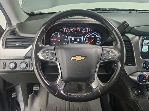 Used 2018 Chevrolet Tahoe LT w/ LT Signature Package AWD/4WD image 19