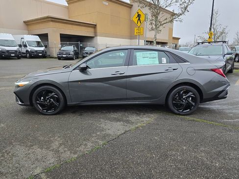 New 2026 Hyundai Elantra SEL Sport Premium image 4