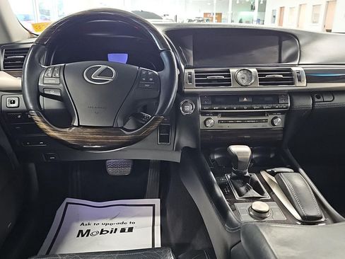 Used 2014 Lexus LS 460 w/ Comfort Package RWD image 12
