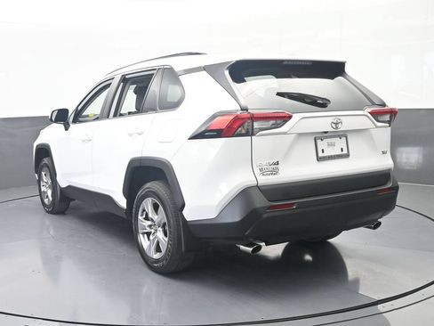 Used 2025 Toyota RAV4 XLE w/ Convenience Package FWD image 4