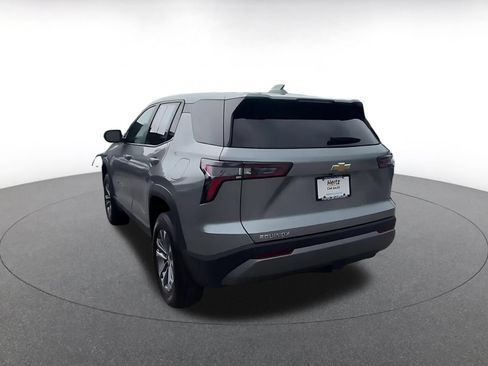 Used 2025 Chevrolet Equinox LT FWD image 11