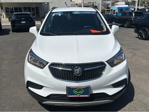 Certified 2021 Buick Encore Preferred FWD image 2