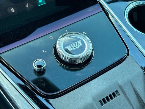 Used 2025 Cadillac Escalade IQ Sport 2 image 29