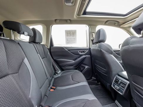 Used 2020 Subaru Forester Premium AWD/4WD image 18