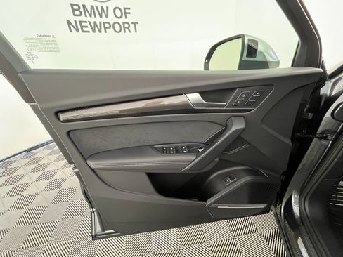 Used 2024 Audi SQ5 Premium Plus image 27