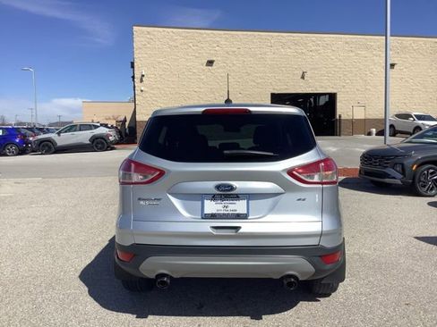 Used 2015 Ford Escape SE image 6