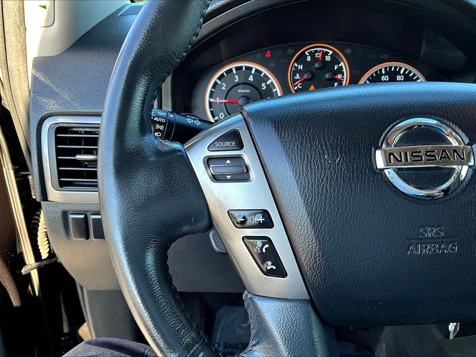 Used 2014 Nissan Armada SV RWD image 10