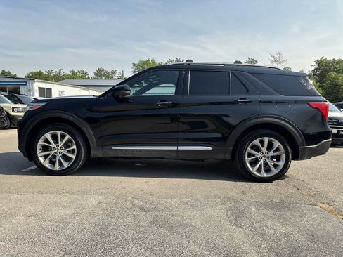 Used 2022 Ford Explorer Platinum w/ Equipment Group 601A image 9