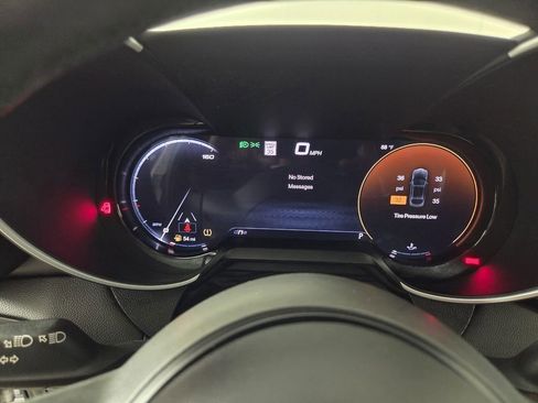 Used 2024 Alfa Romeo Giulia Ti image 21