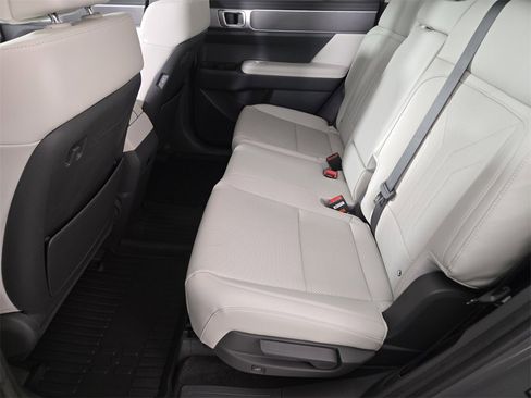 Used 2024 Hyundai Santa Fe SEL image 16