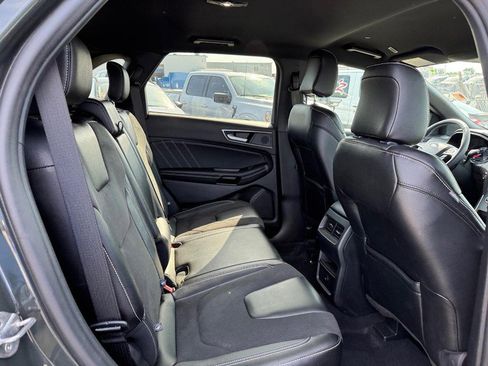 Used 2024 Ford Edge ST image 13