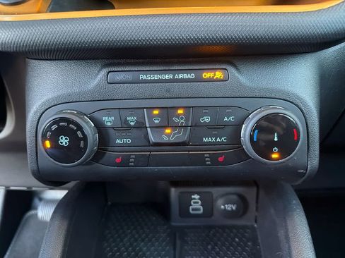 Used 2023 Ford Bronco Sport Badlands image 10