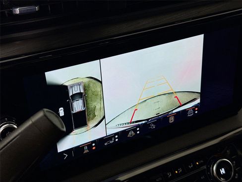 Used 2024 GMC Sierra 3500 AT4 w/ AT4 Premium Plus Package image 14