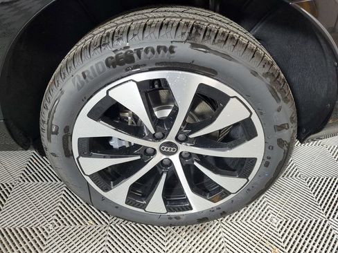 New 2026 Audi Q3 quattro 2.0T AWD/4WD image 11