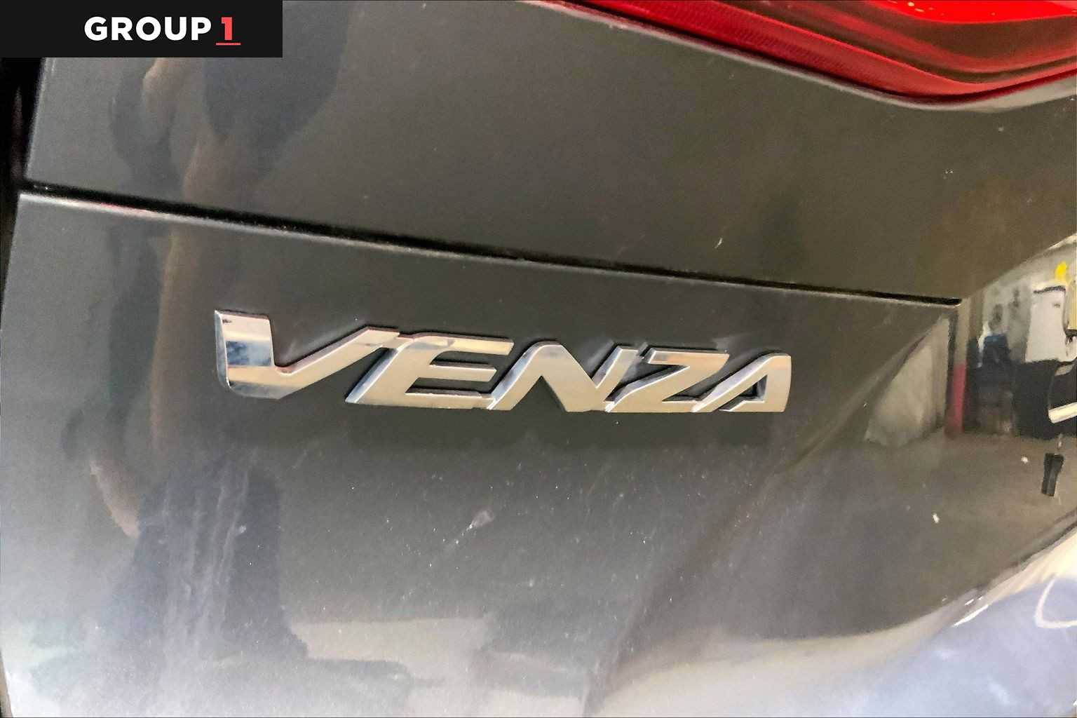 Certified 2023 Toyota Venza XLE AWD/4WD image 30