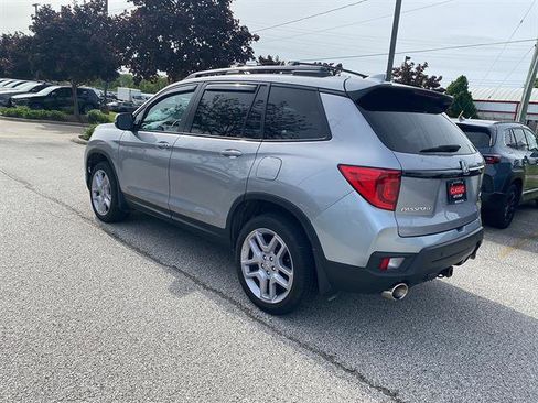 Used 2024 Honda Passport EX-L image 2