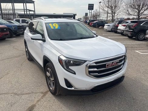Used 2019 GMC Terrain SLT image 1