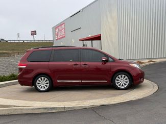 Used 2014 Toyota Sienna Limited video 2