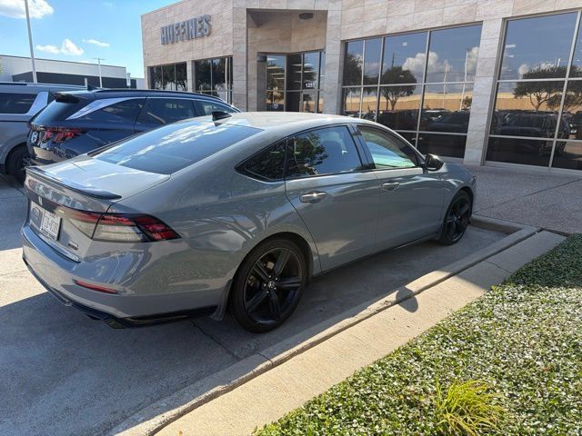 Used 2024 Honda Accord Sport image 3