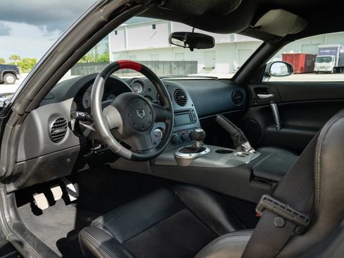 Used 2009 Dodge Viper ACR RWD image 15