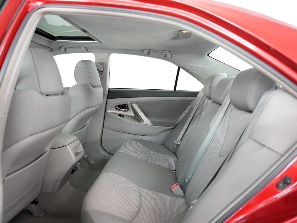 Used 2011 Toyota Camry SE w/ SE Extra-Value Pkg #1 FWD image 36