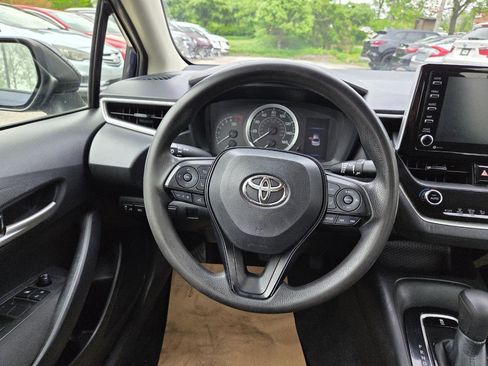 Used 2021 Toyota Corolla LE FWD image 13