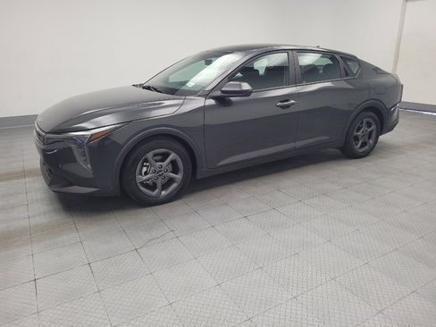 Used 2025 Kia K4 FWD image 2