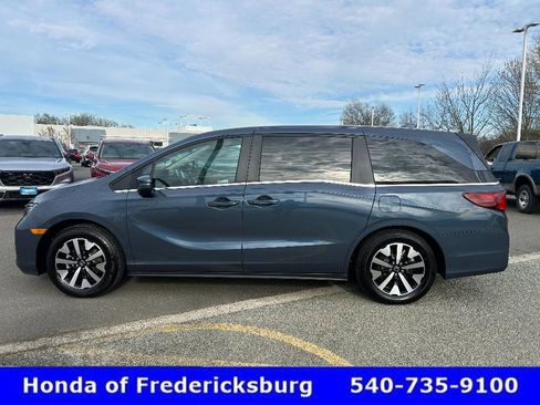 Certified 2026 Honda Odyssey EX-L image 3