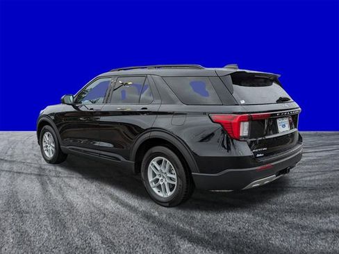 Certified 2026 Ford Explorer Active w/ Active Comfort Package image 6