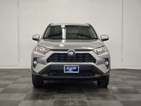 Used 2019 Toyota RAV4 XLE Premium w/ Cold Weather Package FWD image 3