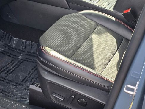 Certified 2025 Ford Escape ST-Line image 21