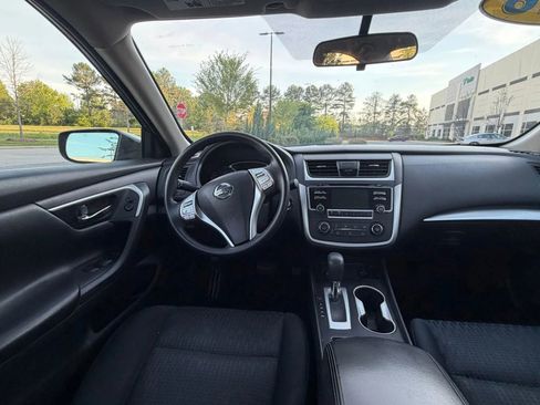 Used 2016 Nissan Altima 2.5 S w/ Power Driver Seat Package image 15