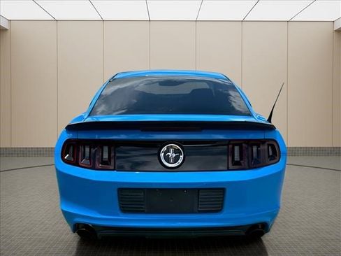Used 2013 Ford Mustang Boss 302 w/ Boss 302 Accessory Pkg RWD image 18