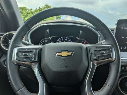 Used 2023 Chevrolet Blazer Premier FWD image 27