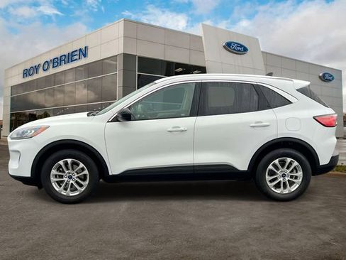 Certified 2022 Ford Escape SE w/ Convenience Package image 2