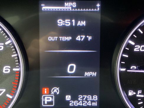 Used 2021 Subaru Outback Premium image 15