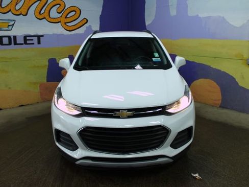 Used 2019 Chevrolet Trax LT image 3