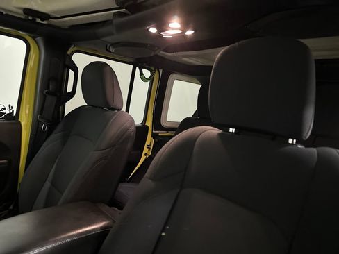 Used 2022 Jeep Wrangler Unlimited Sport AWD/4WD image 31