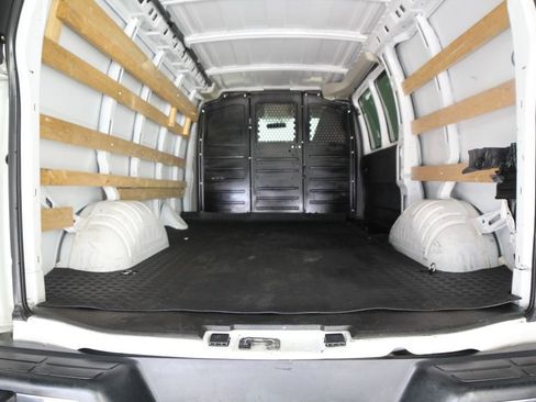 Used 2019 GMC Savana 2500 w/ Driver Convenience Package RWD image 23