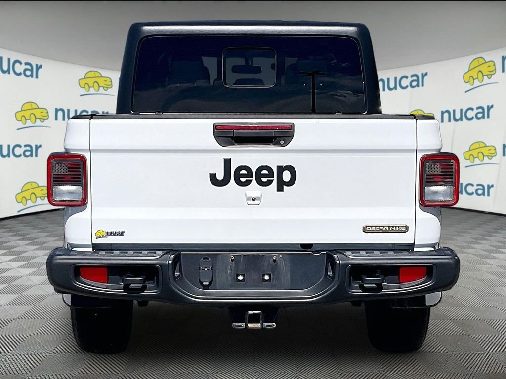 Used 2023 Jeep Gladiator Sport AWD/4WD image 5