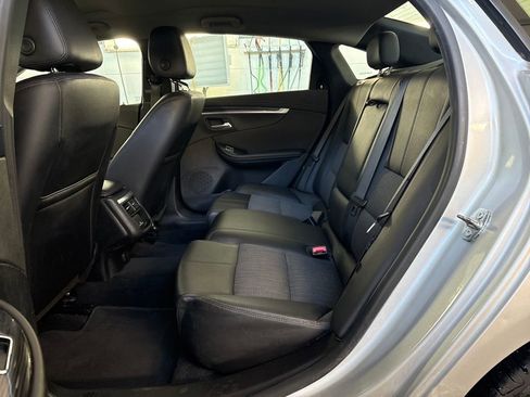 Used 2019 Chevrolet Impala LT w/ LT Convenience Package image 30