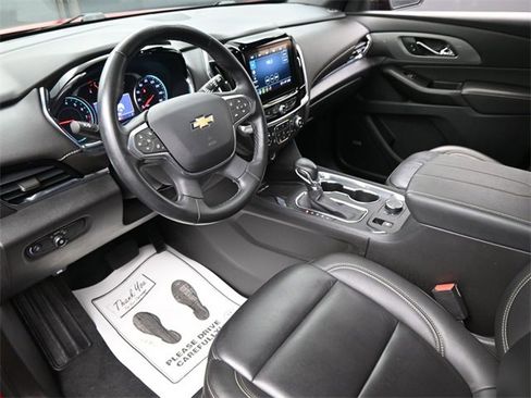 Used 2023 Chevrolet Traverse LT w/ LT Premium Package image 18