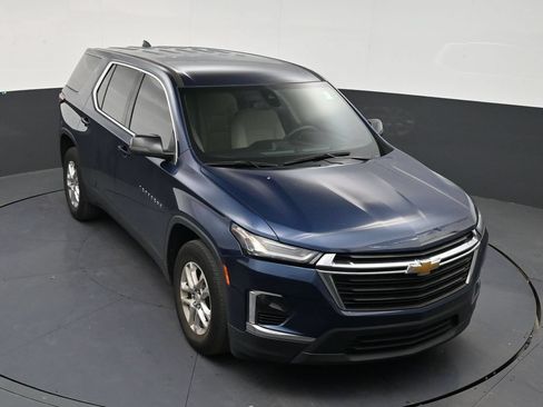 Used 2023 Chevrolet Traverse LS FWD image 17