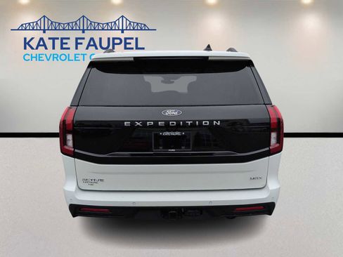 New 2026 Ford Expedition Max Active AWD/4WD image 6