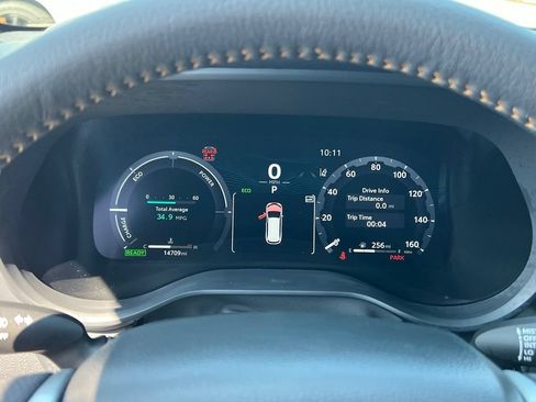 Certified 2025 Toyota Sienna XLE Woodland Edition AWD/4WD image 24